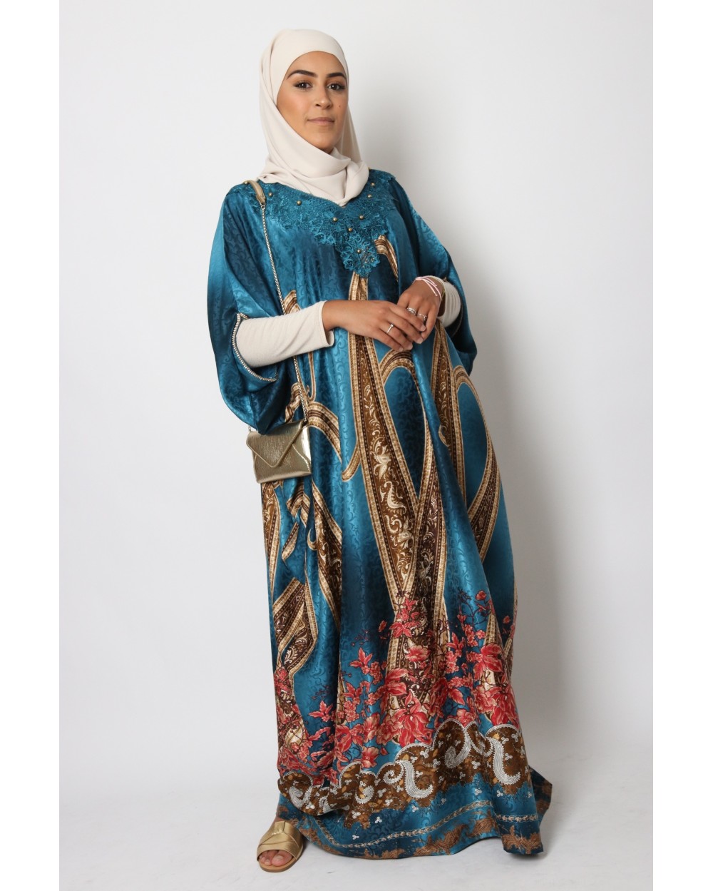 Robe papillon caftan avec motifs paisley