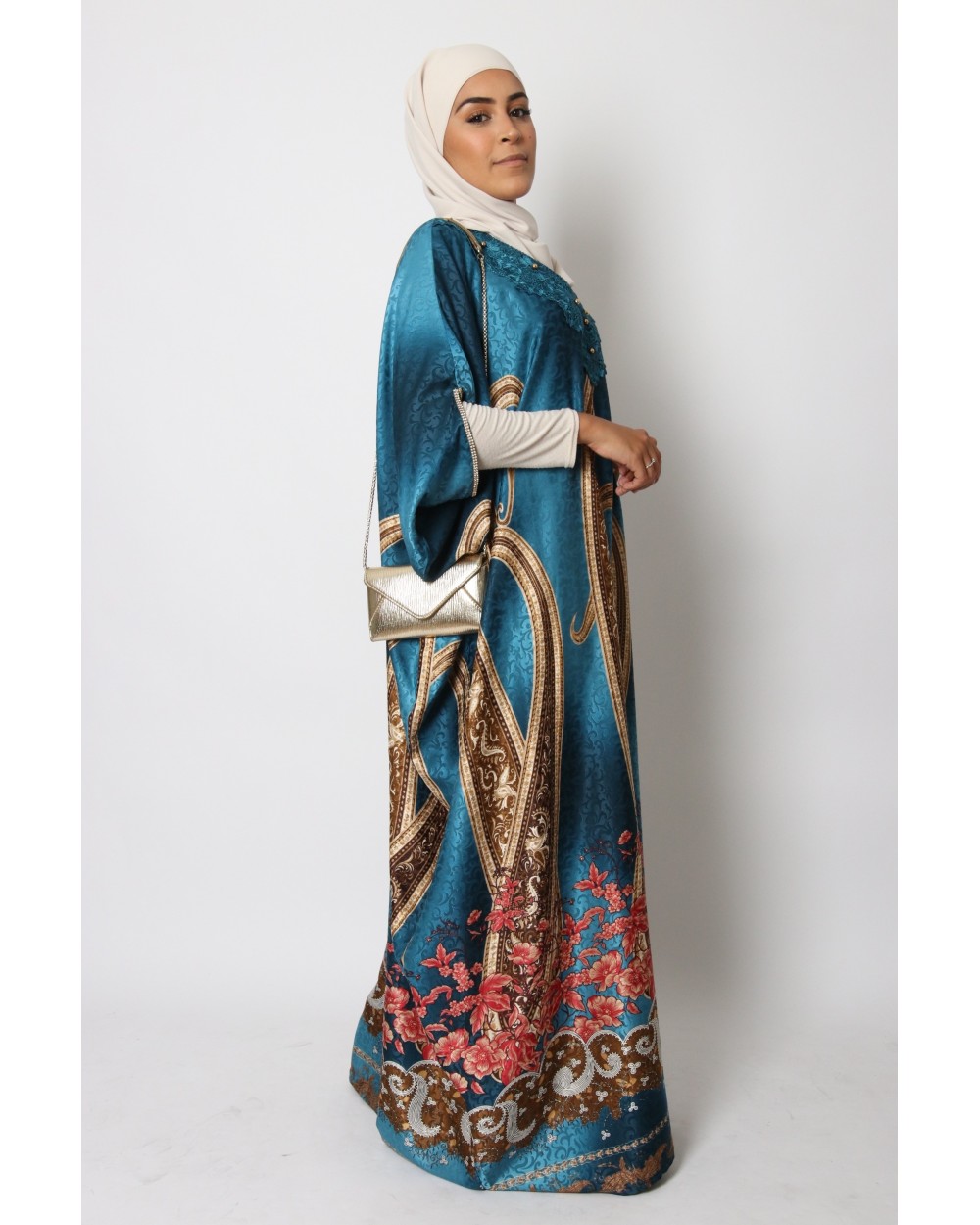 Robe papillon caftan avec motifs paisley
