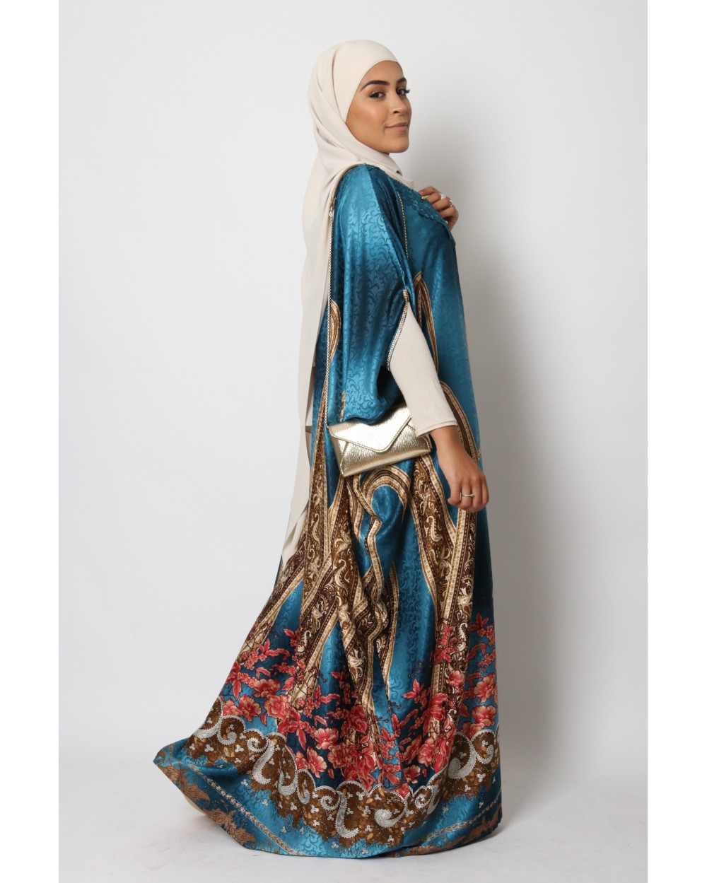 Robe papillon caftan avec motifs paisley