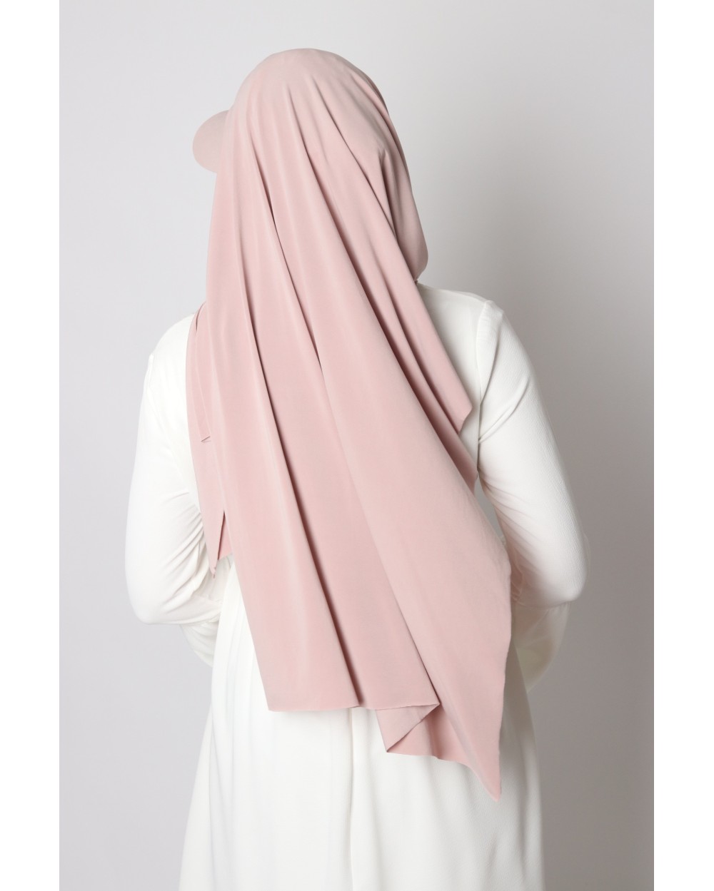 Hijab à enfiler avec casquette intégrée