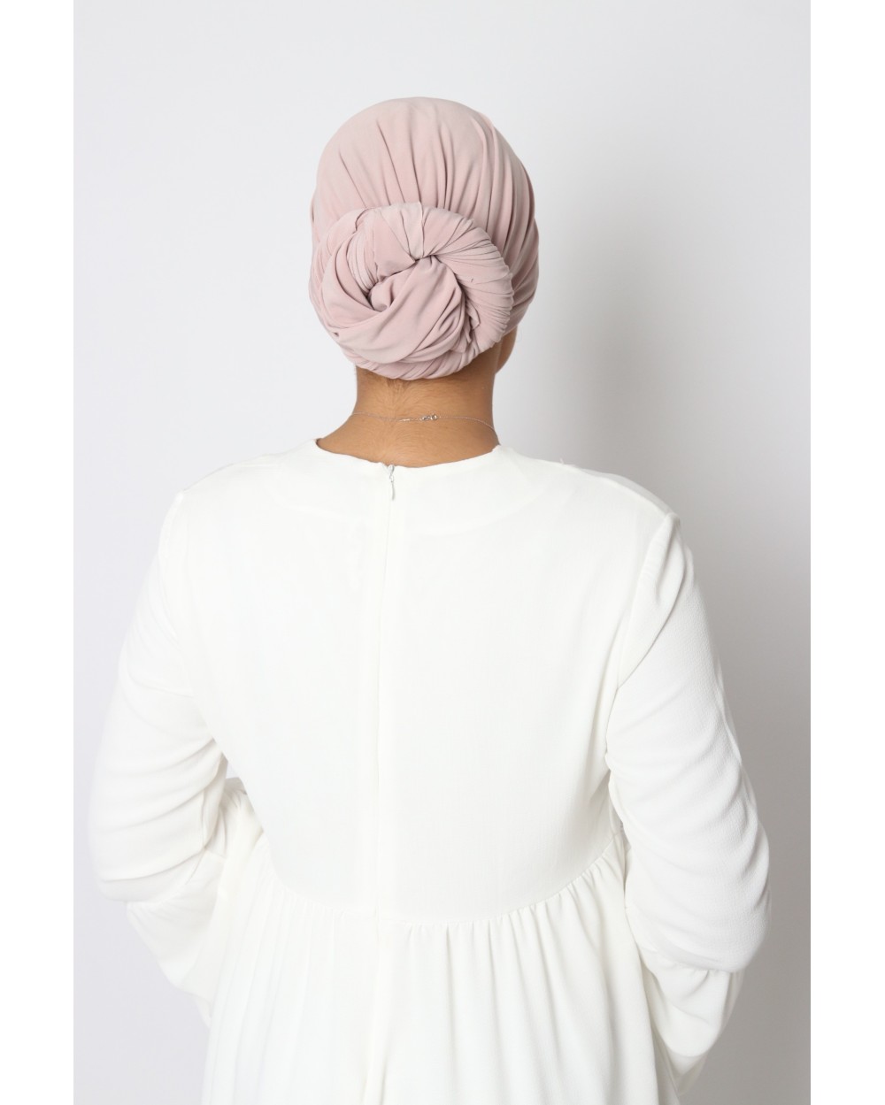 Hijab à enfiler avec casquette intégrée