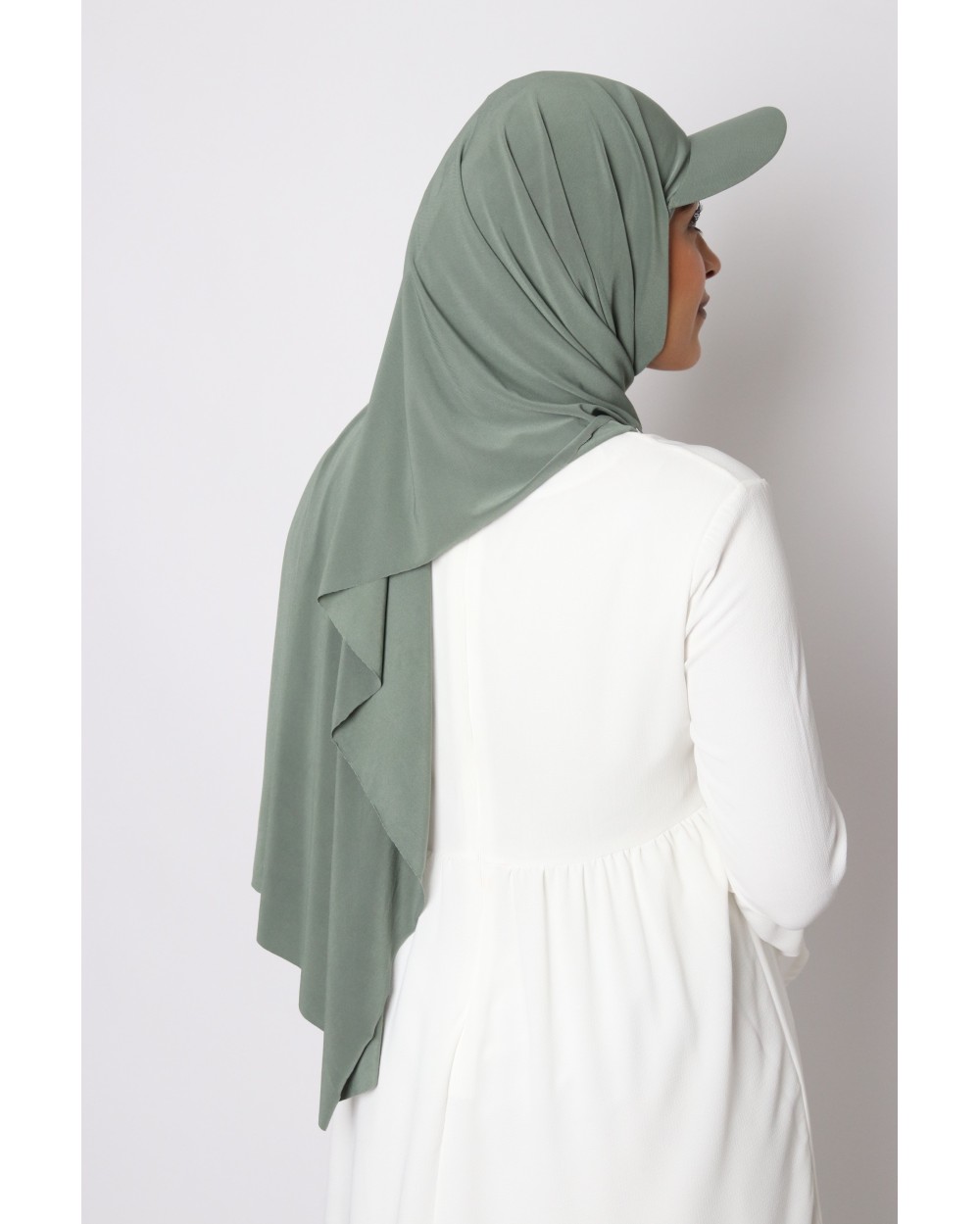Hijab à enfiler avec casquette intégrée