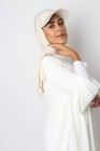 Hijab à enfiler avec casquette intégrée