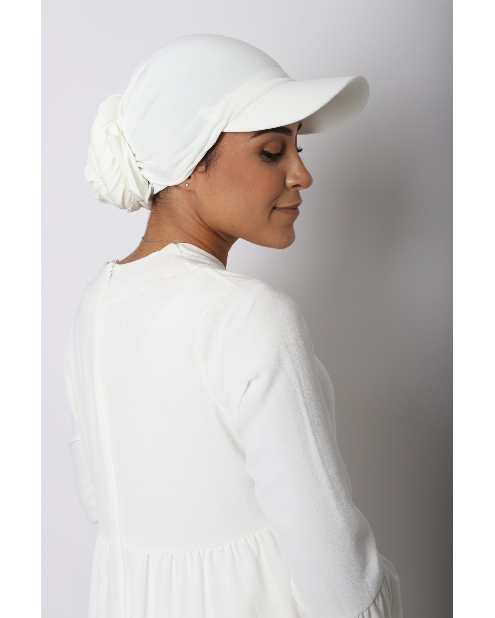 Hijab à enfiler avec casquette intégrée