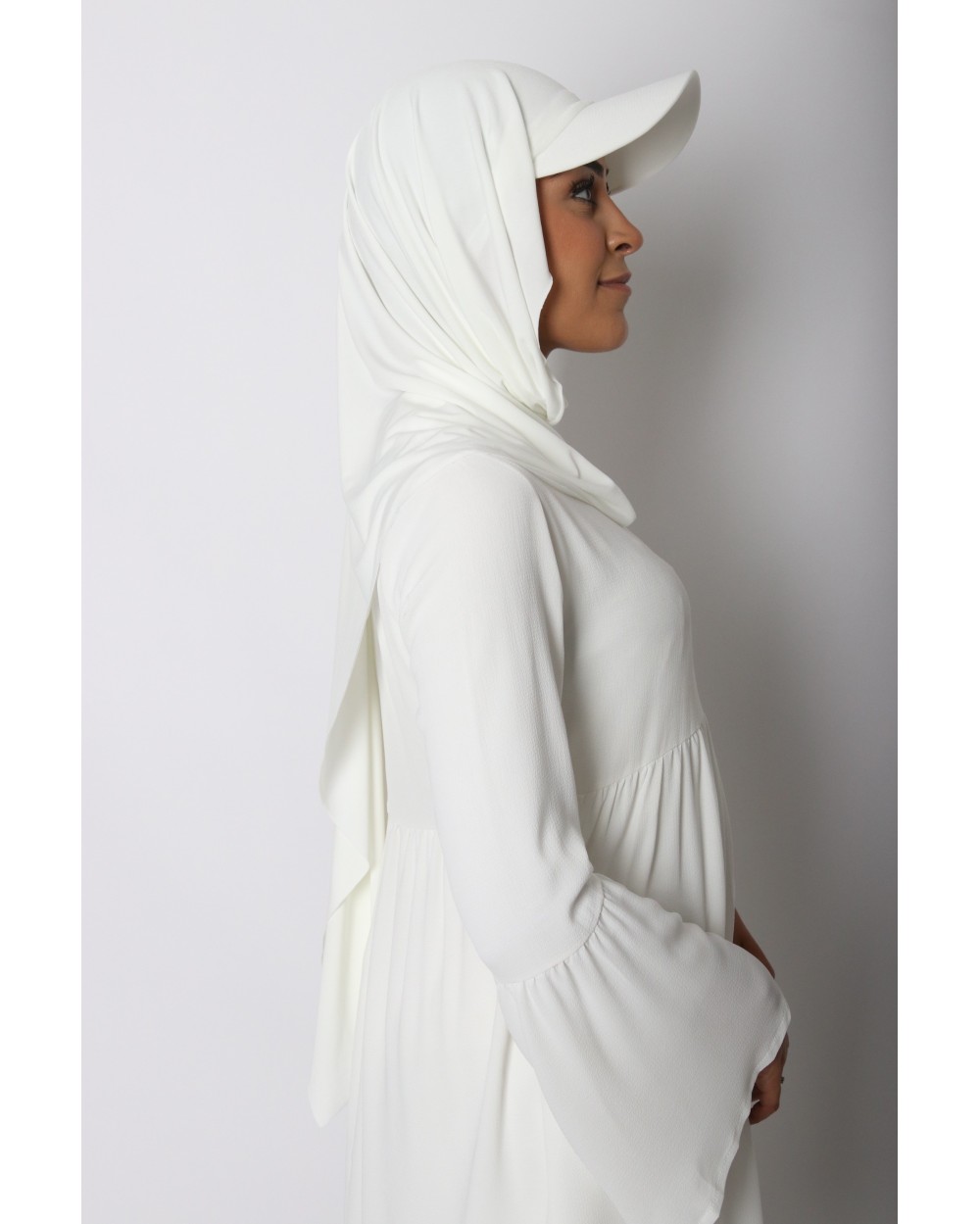 Hijab à enfiler avec casquette intégrée