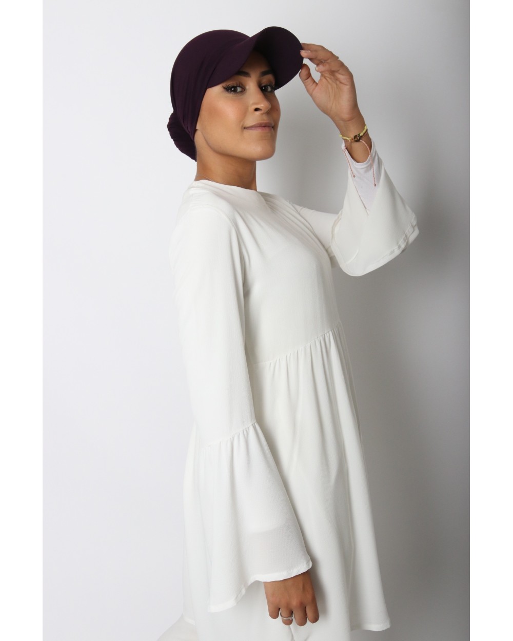Hijab à enfiler avec casquette intégrée