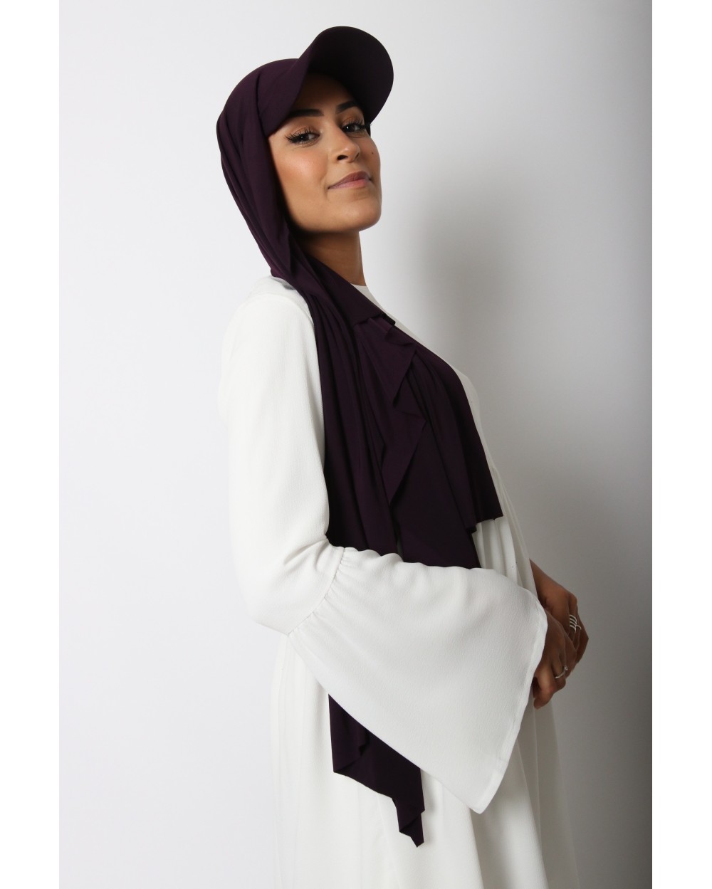 Hijab à enfiler avec casquette intégrée