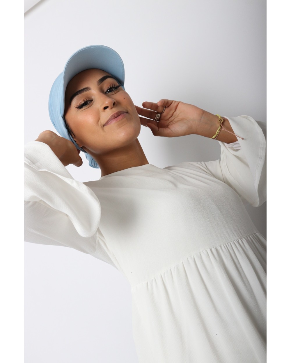 Hijab à enfiler avec casquette intégrée