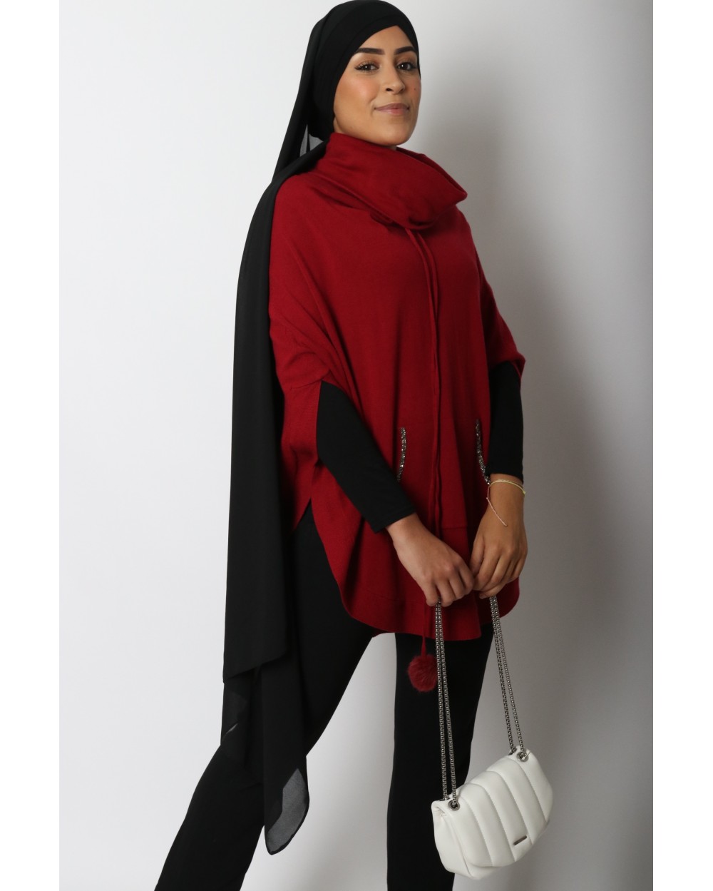 Poncho pompon