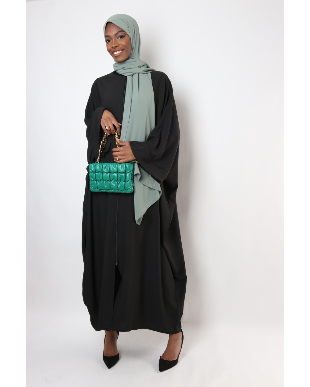 Aziria zipped butterfly abaya