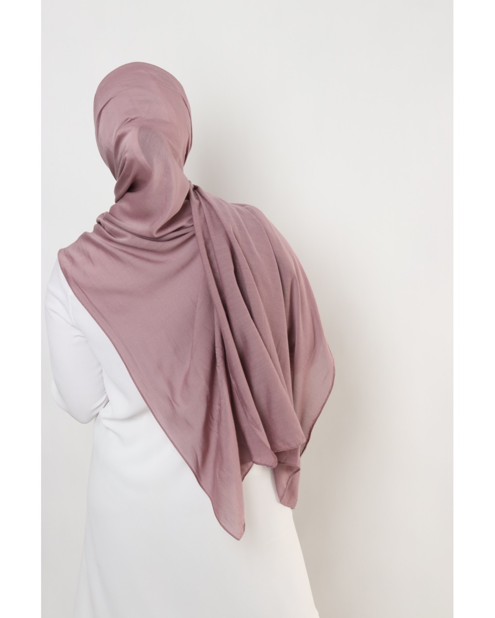 Maxi Classic Glossy Scarf