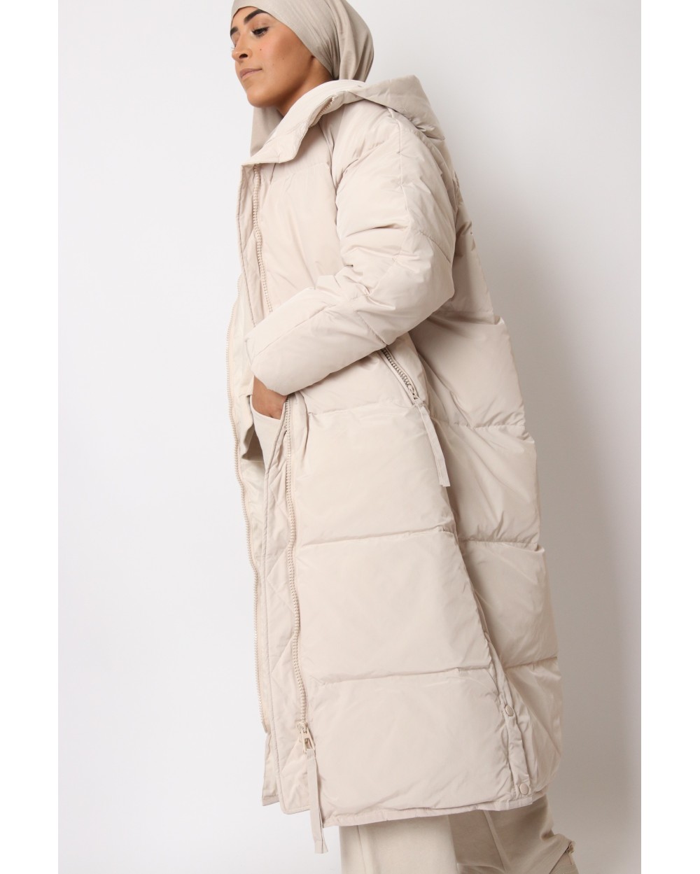 Maxi long down jacket with hood