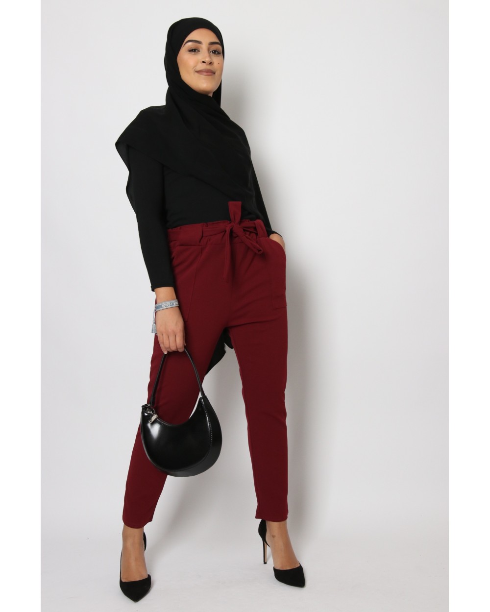 Carrot pants with belt