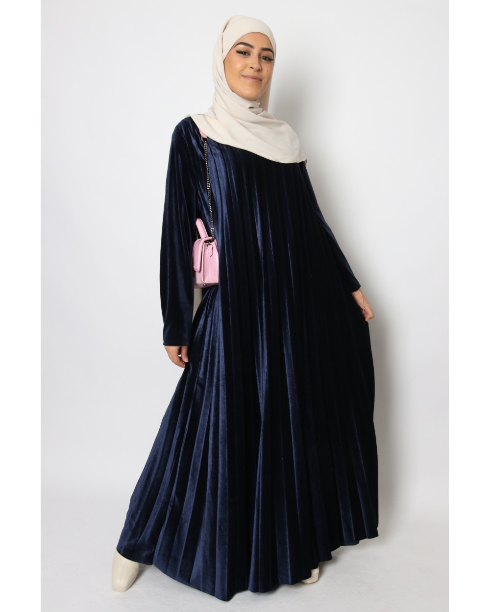 Retylia pleated velvet dress