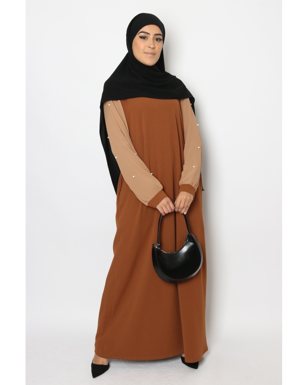 Long beaded dress with sleeves