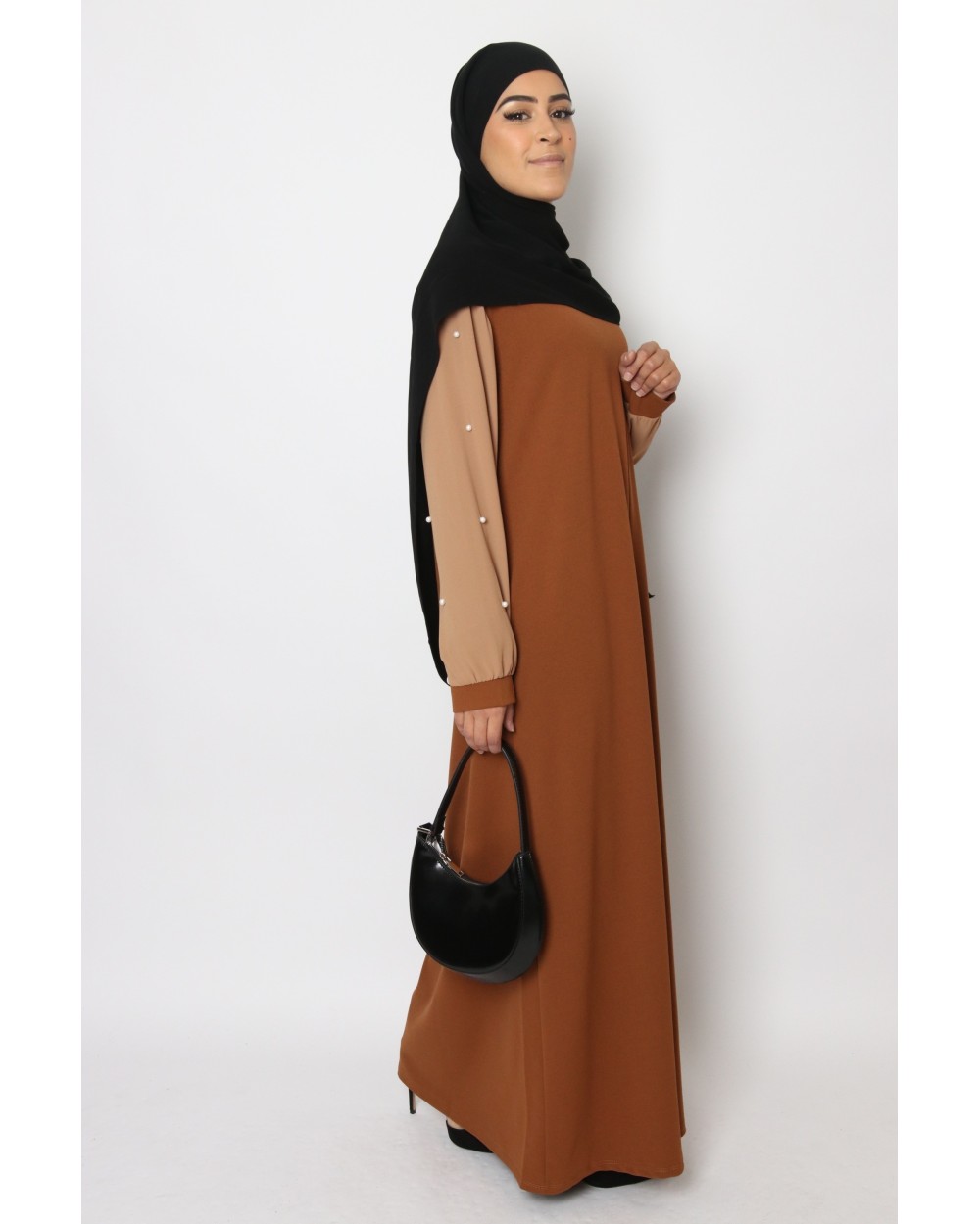 Long beaded dress with sleeves