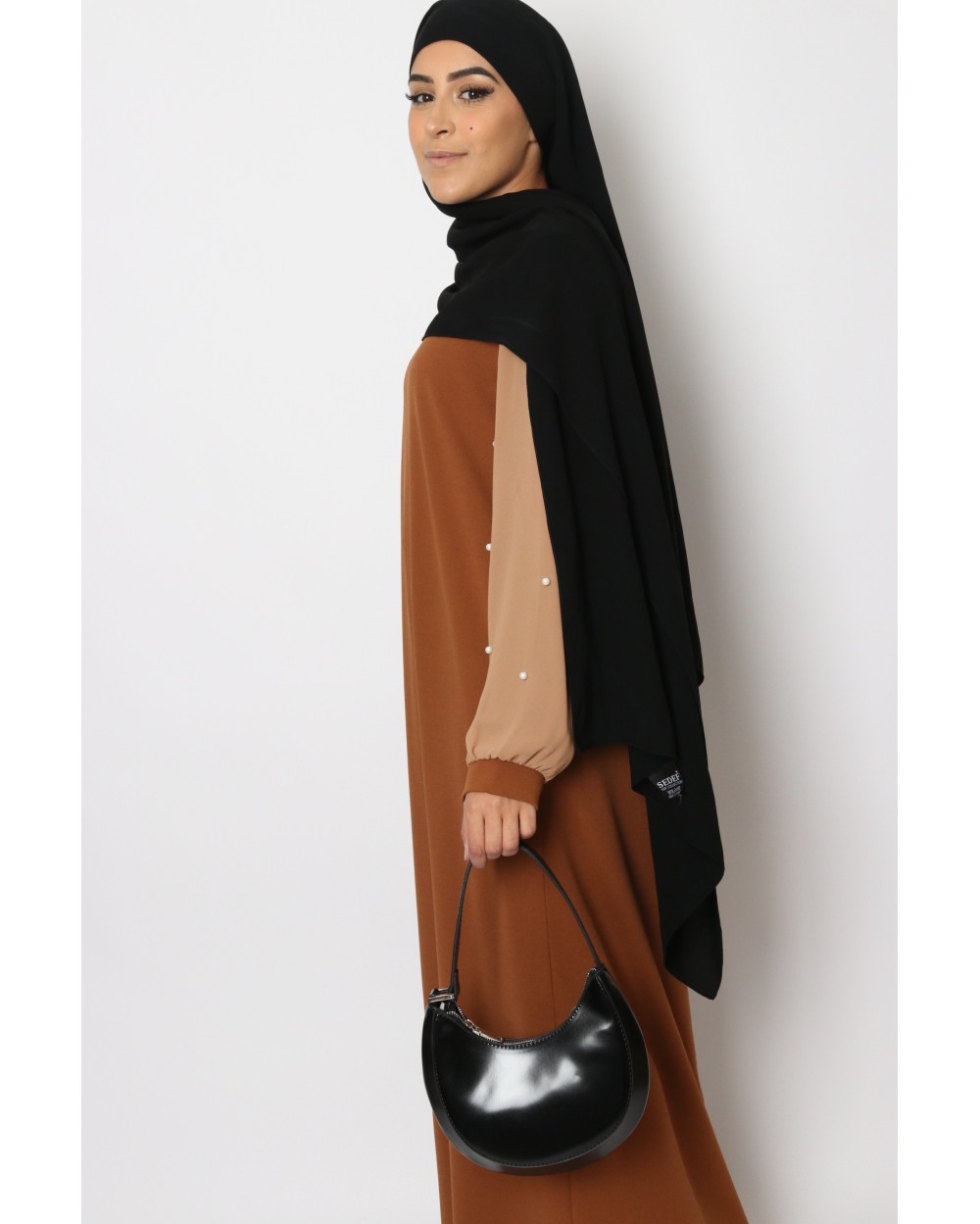 Long beaded dress with sleeves