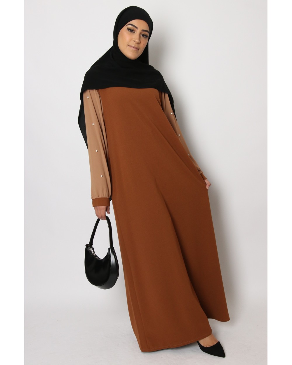 Long beaded dress with sleeves