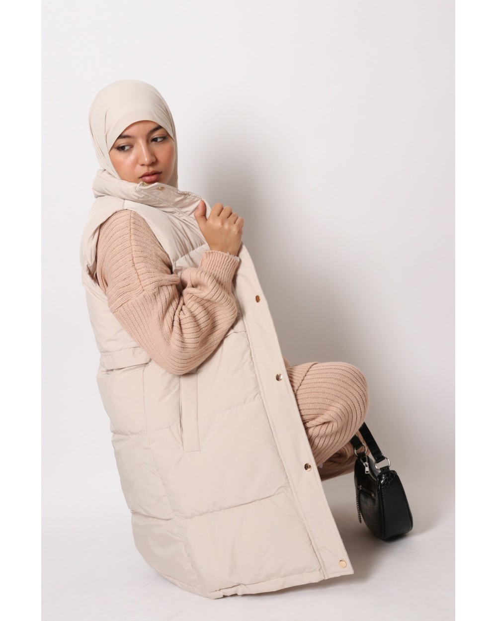 Sleeveless down jacket