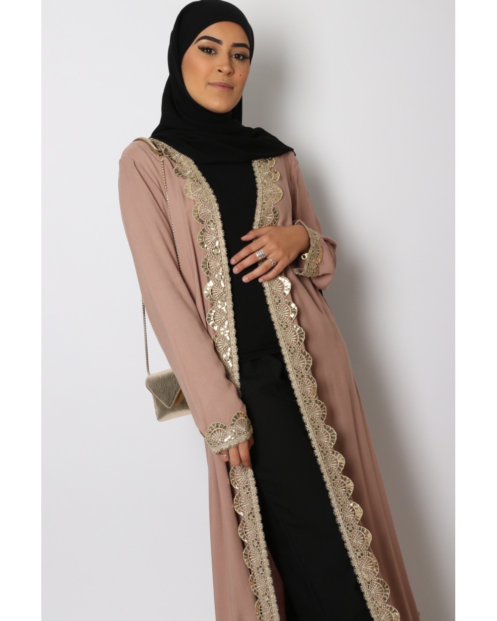 Kenza kimono with golden lace