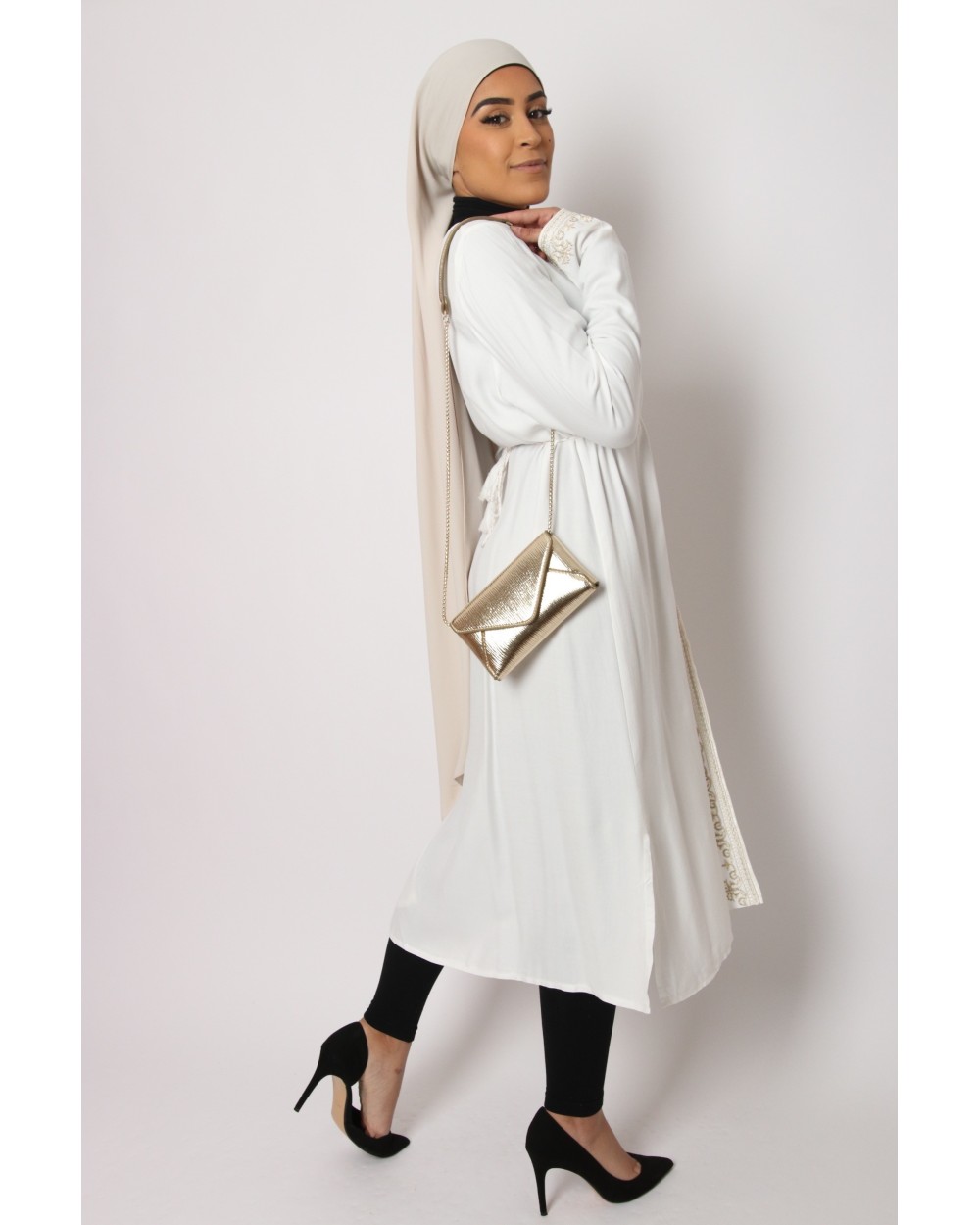 Kentia embroidered kimono