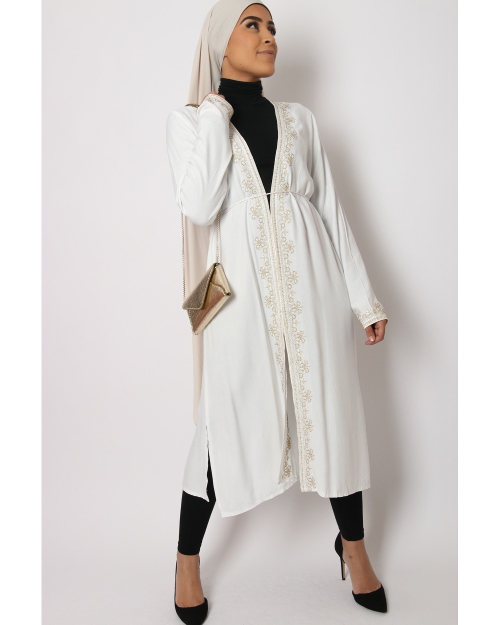 Kentia embroidered kimono