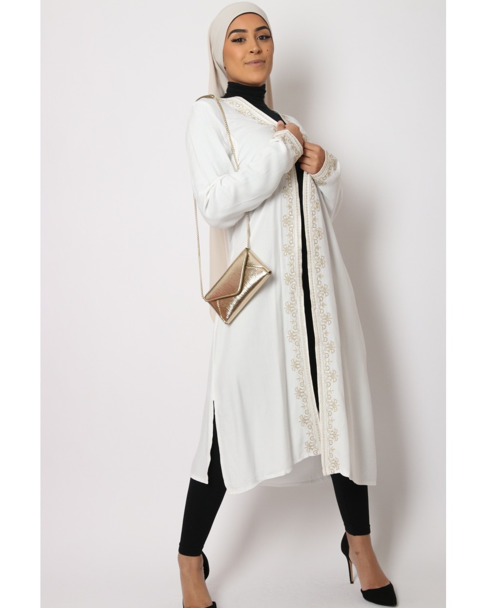 Kentia embroidered kimono