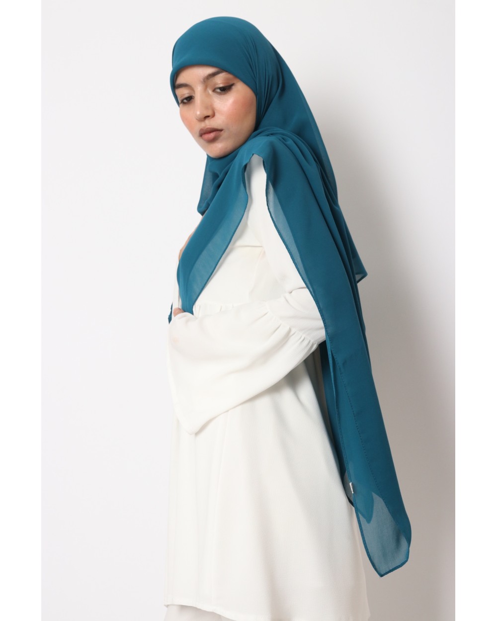 Nissa square chiffon hijab 150cm
