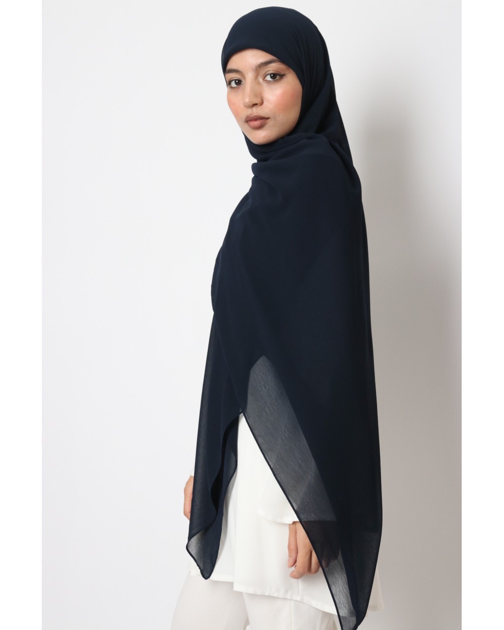 Nissa square chiffon hijab 150cm