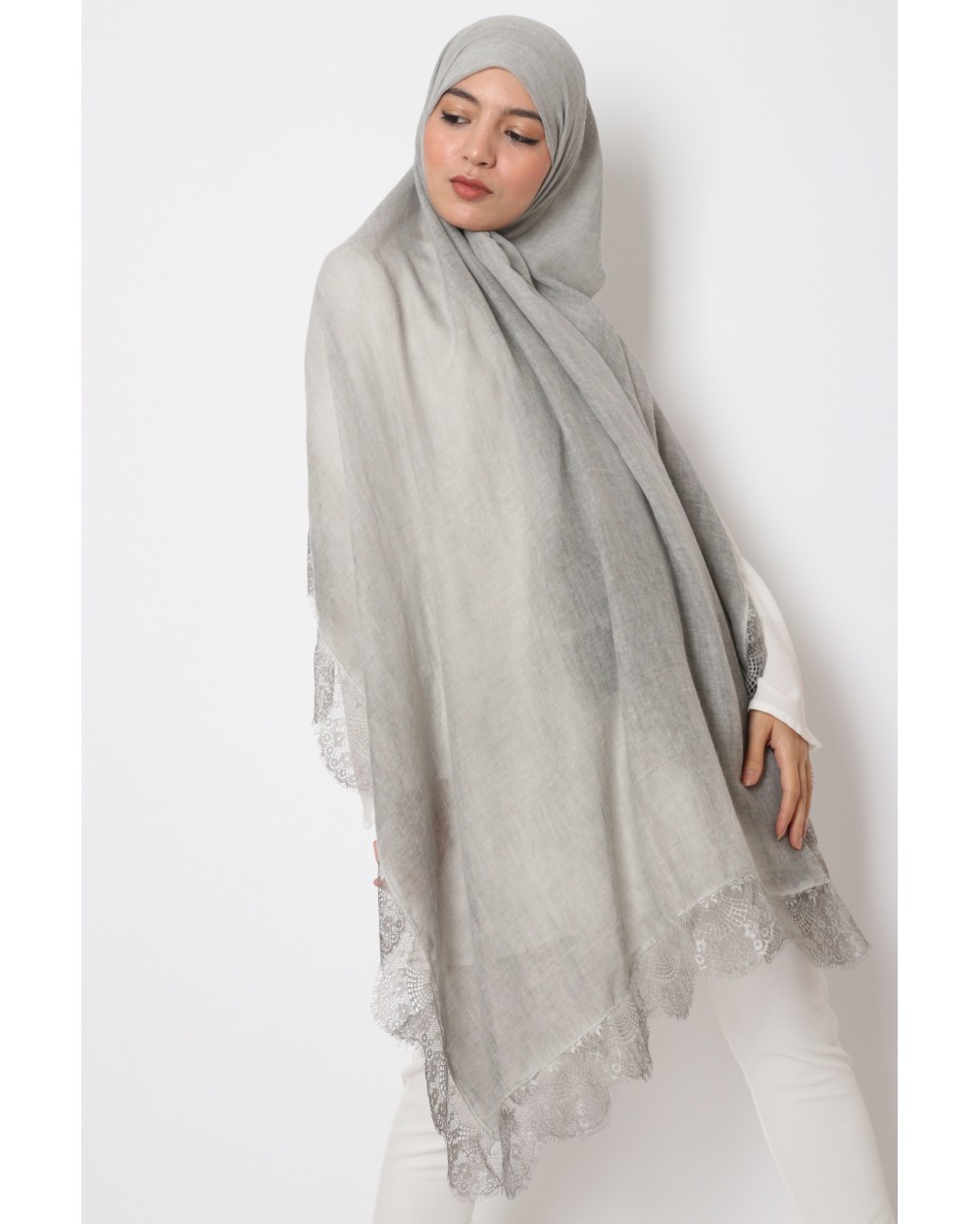 Maxi Hijab Suzanne with Lace