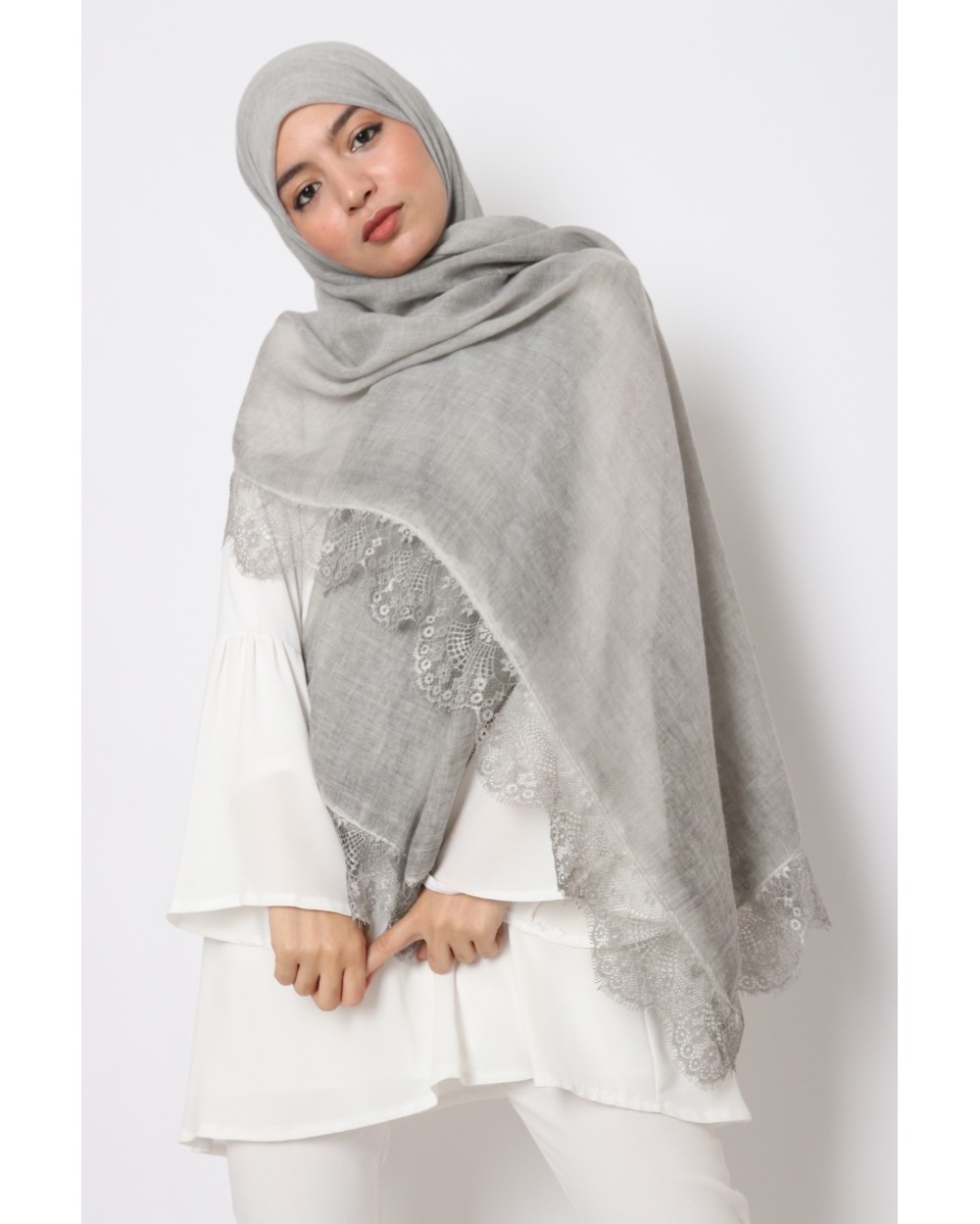Maxi Hijab Suzanne with Lace