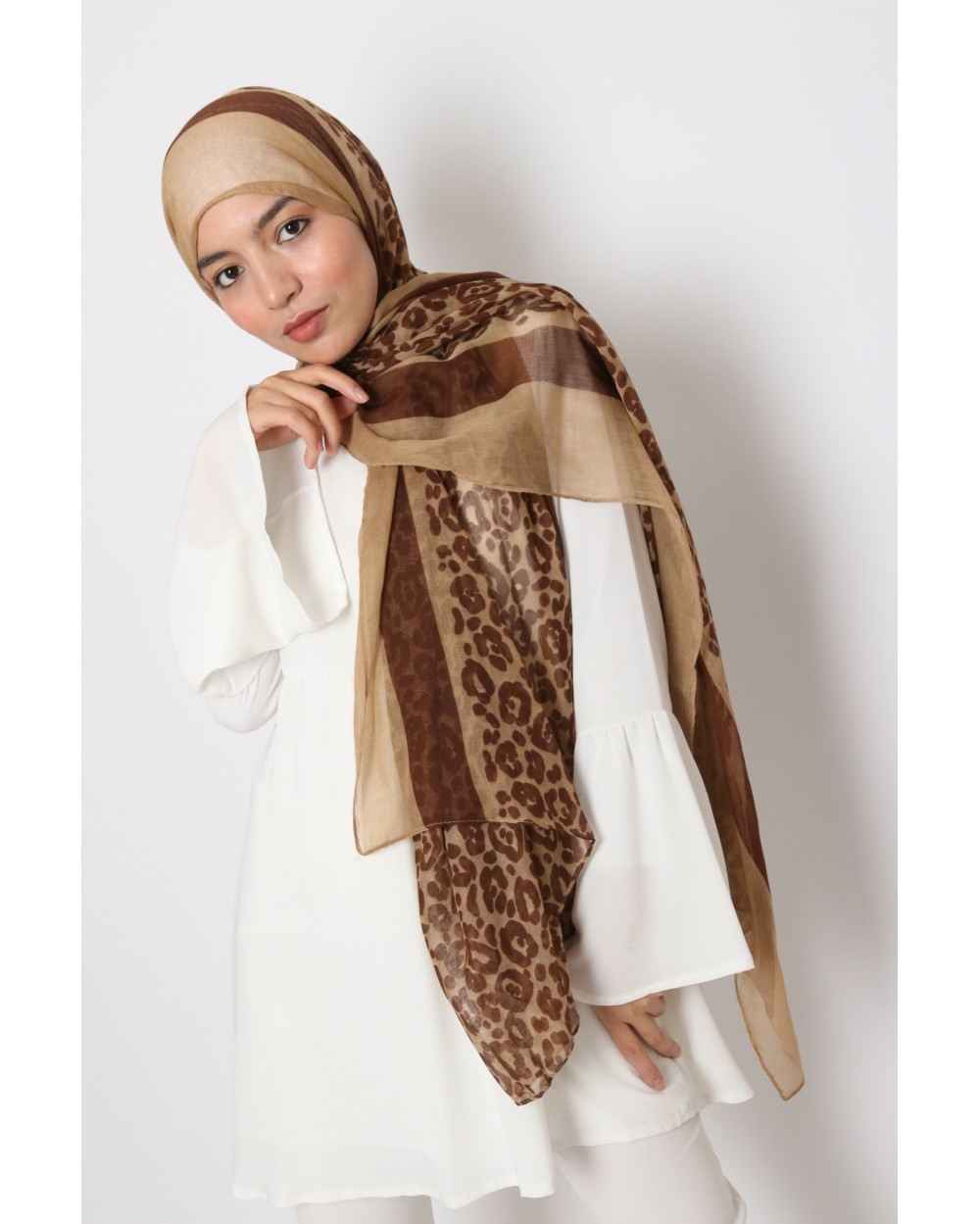 Maxi leopard print scarf