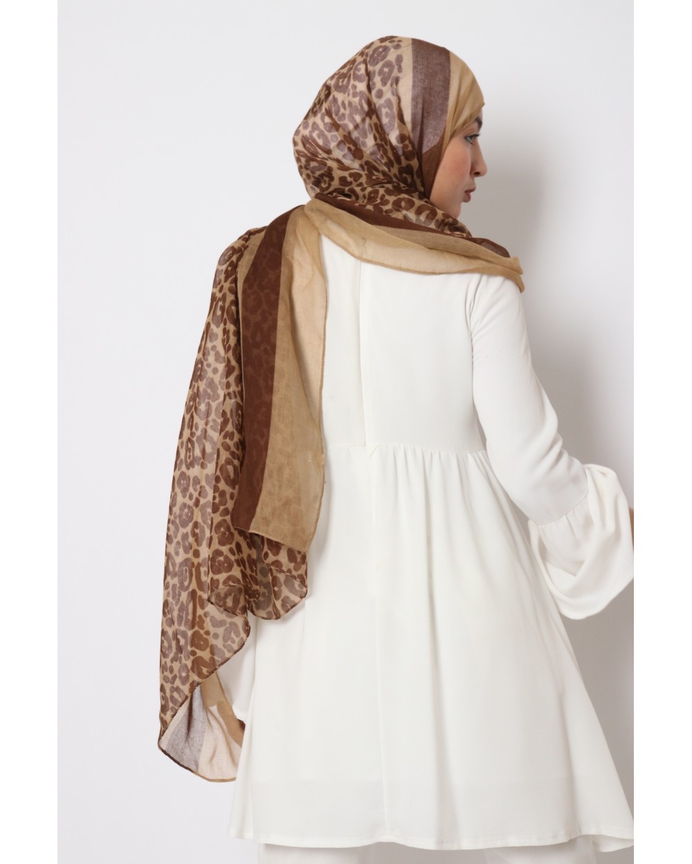 Maxi leopard print scarf