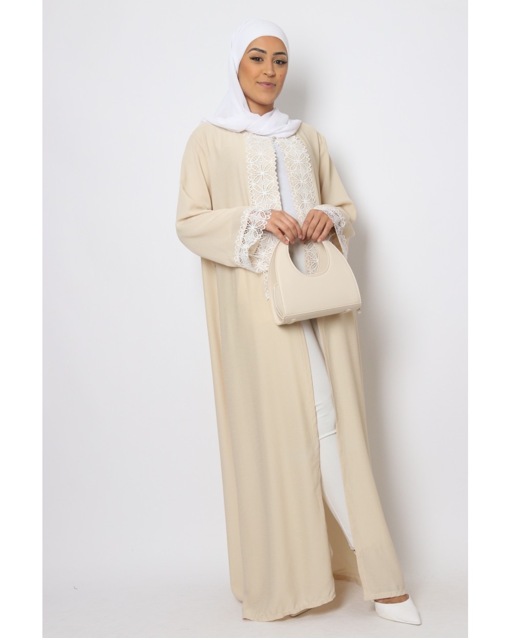 Kimono long Anya avec dentelle blanche