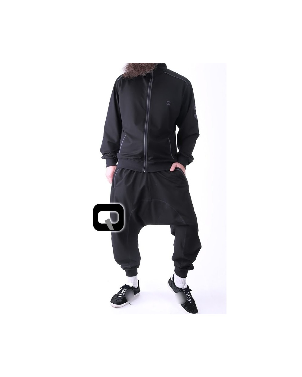 Tracksuit lift Qaba'il