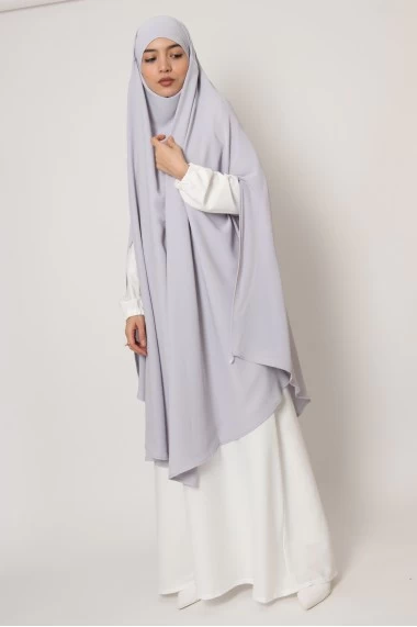 Khimar with slits