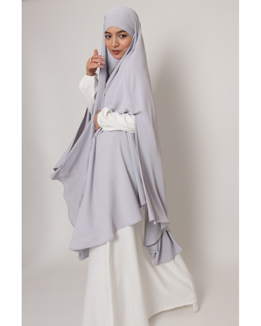Khimar with slits