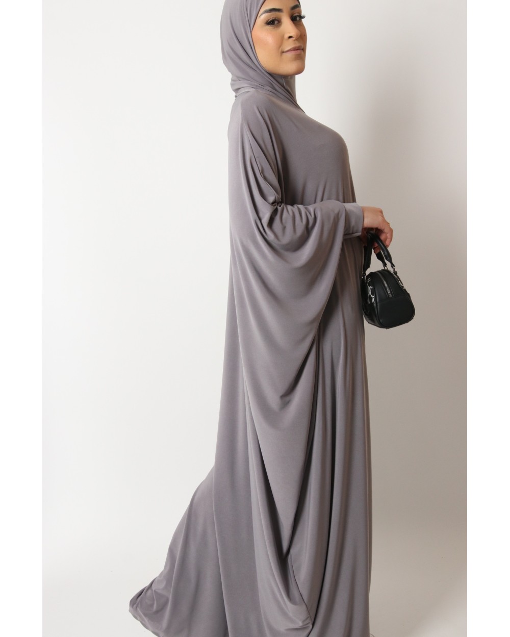 Abaya papillon cagoule intégré