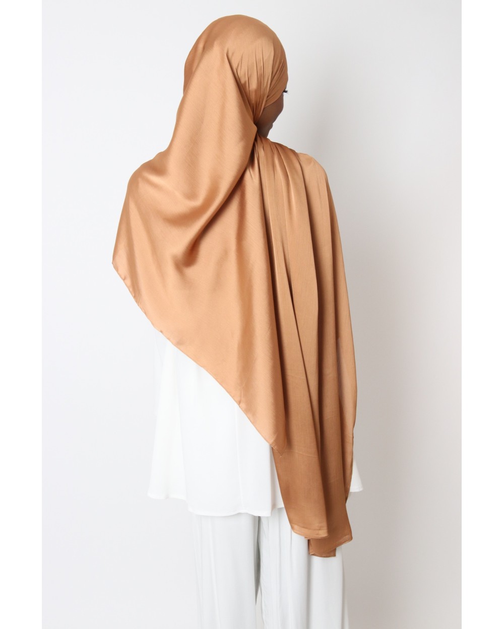 Hijab satin plissée à nouer