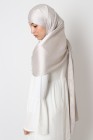Hijab satin plissée à nouer