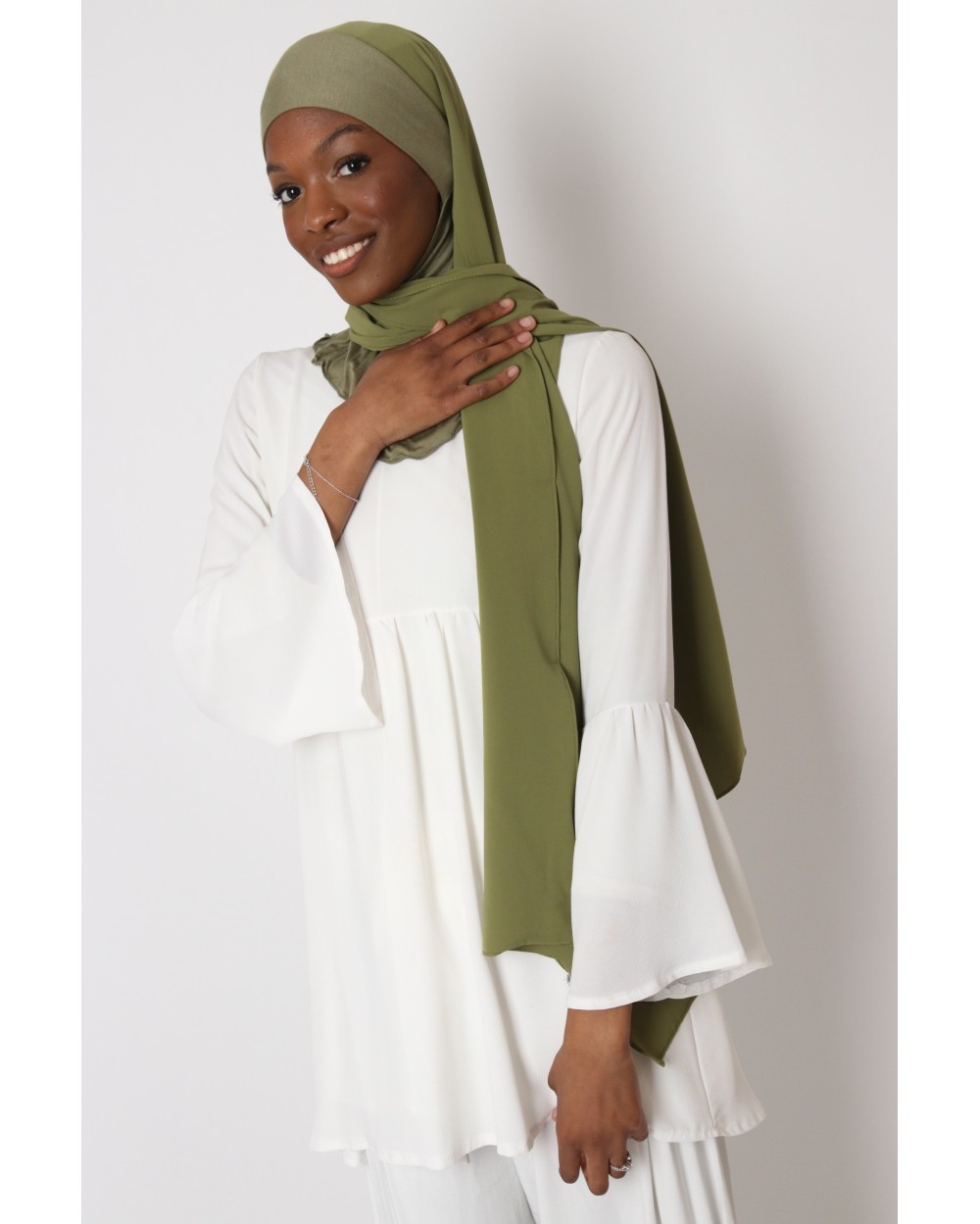 Hijab to put on hood integrated medina silk