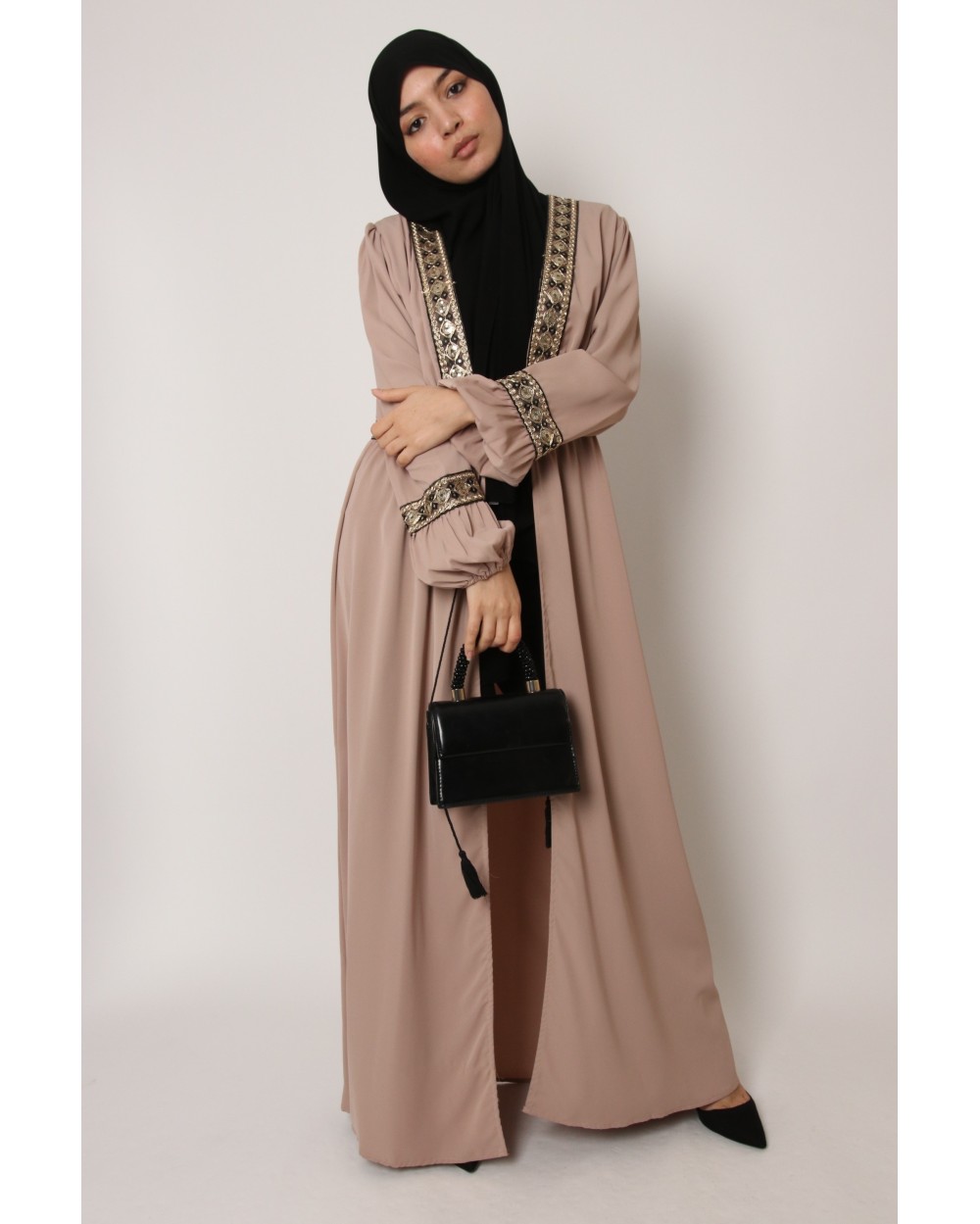 Medina silk kimono with ornament