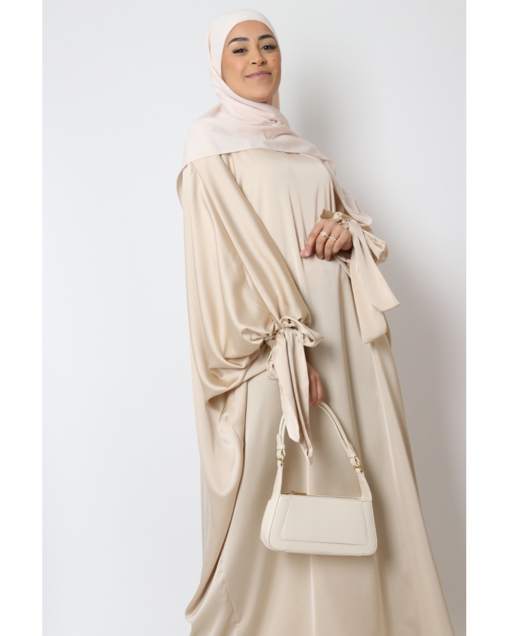 Abaya papillon satinée Safaa