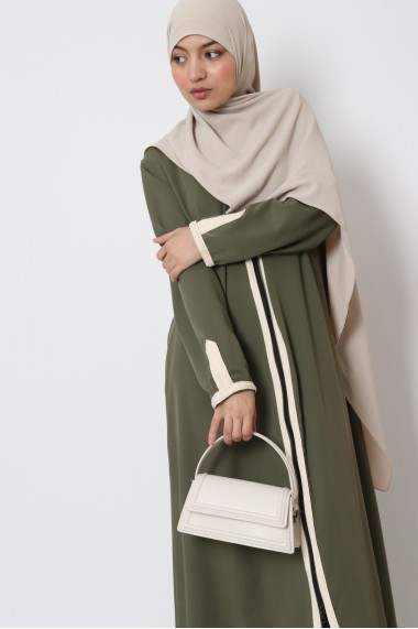 Long zipped abaya with...