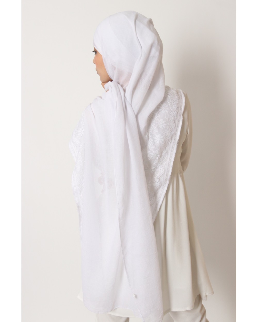 Maxi Classic Hijab with Lace