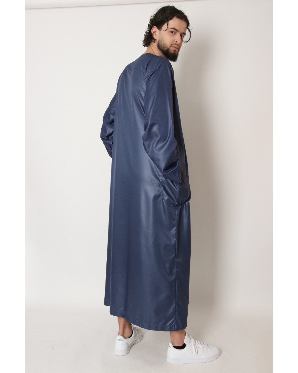 Aawoe satin thobe long sleeves