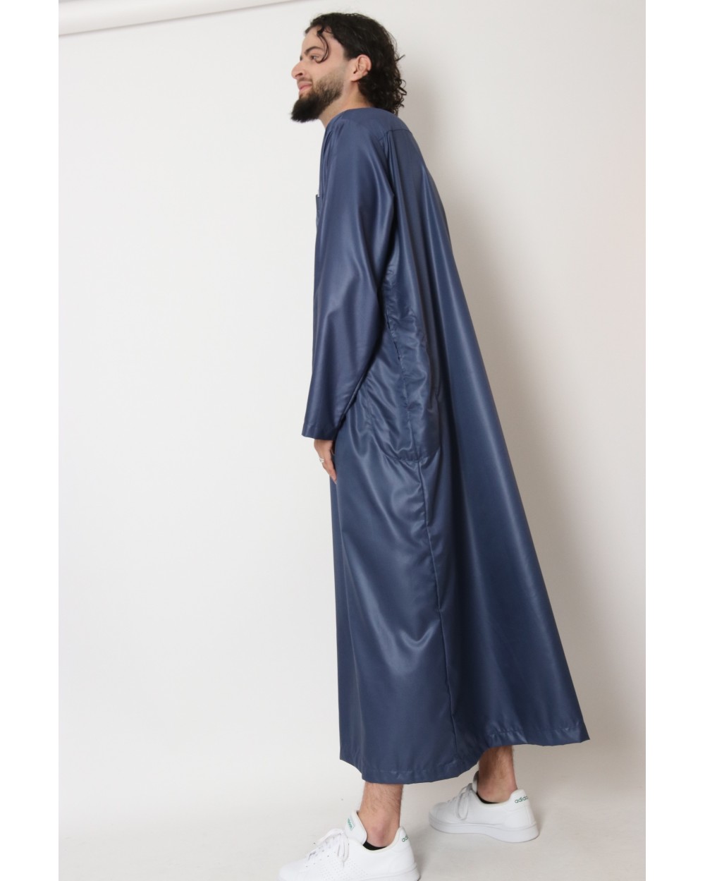 Aawoe satin thobe long sleeves