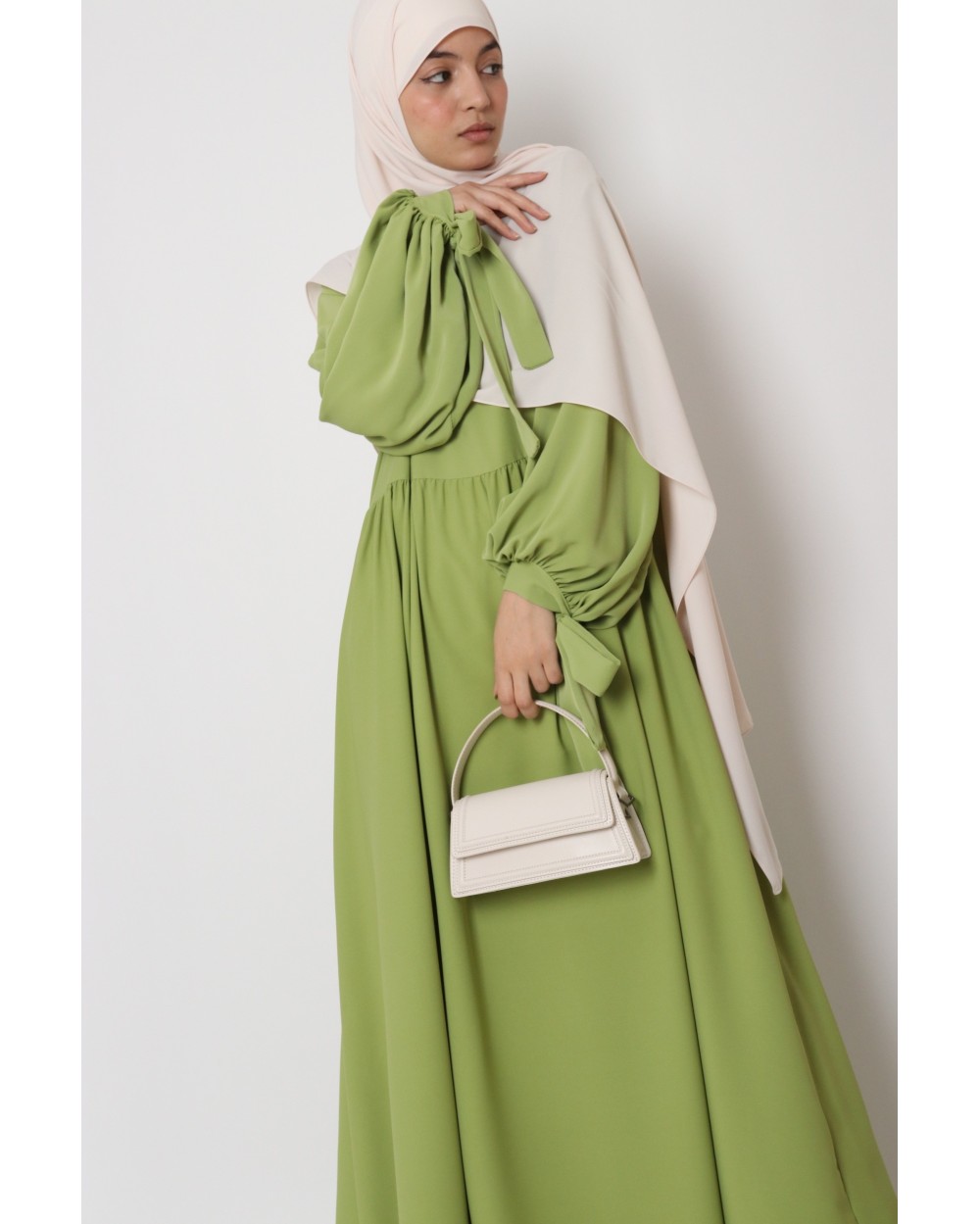 Dress Roumaissa knot sleeves
