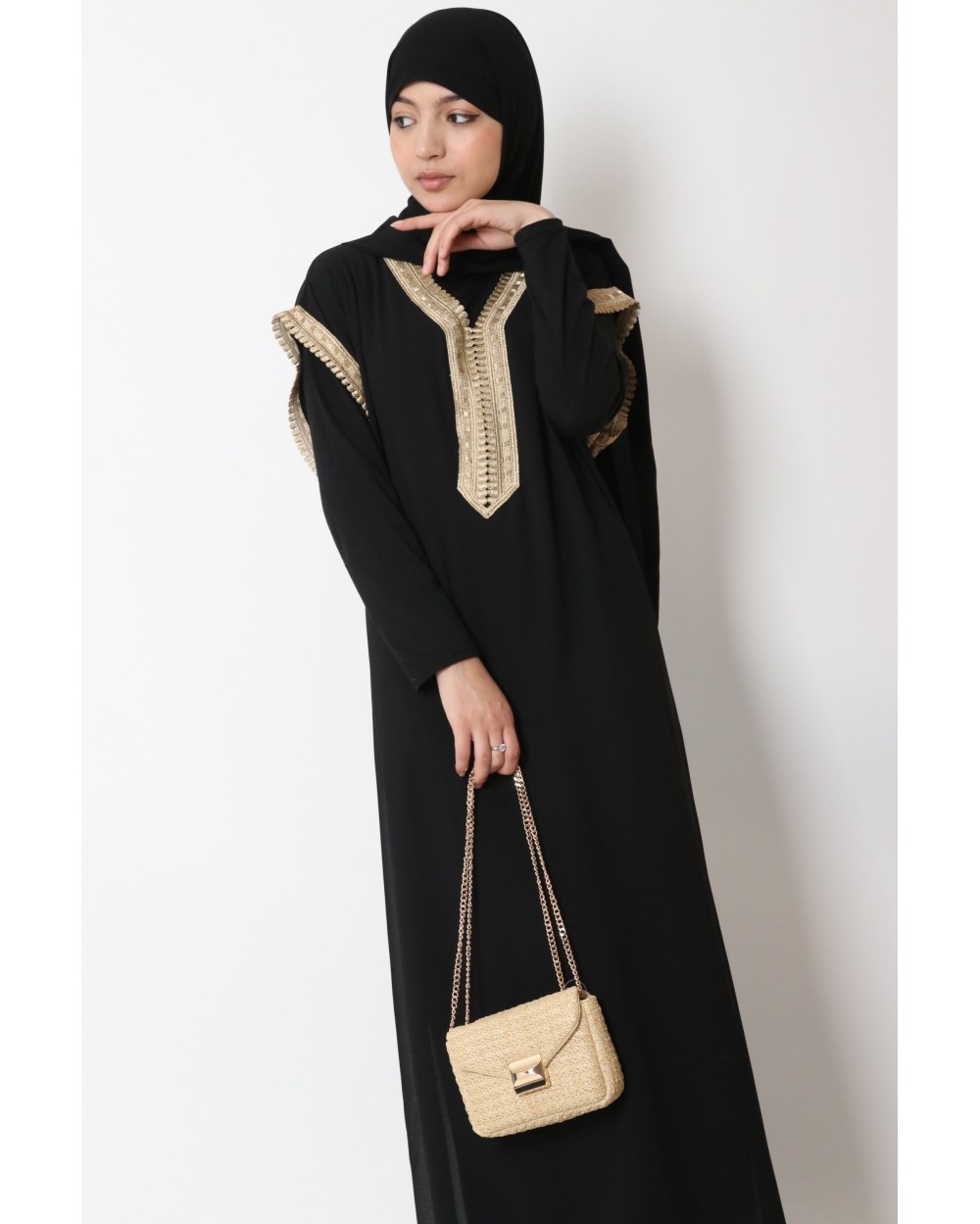 Sous robe en mousseline avec broderie et ceinture