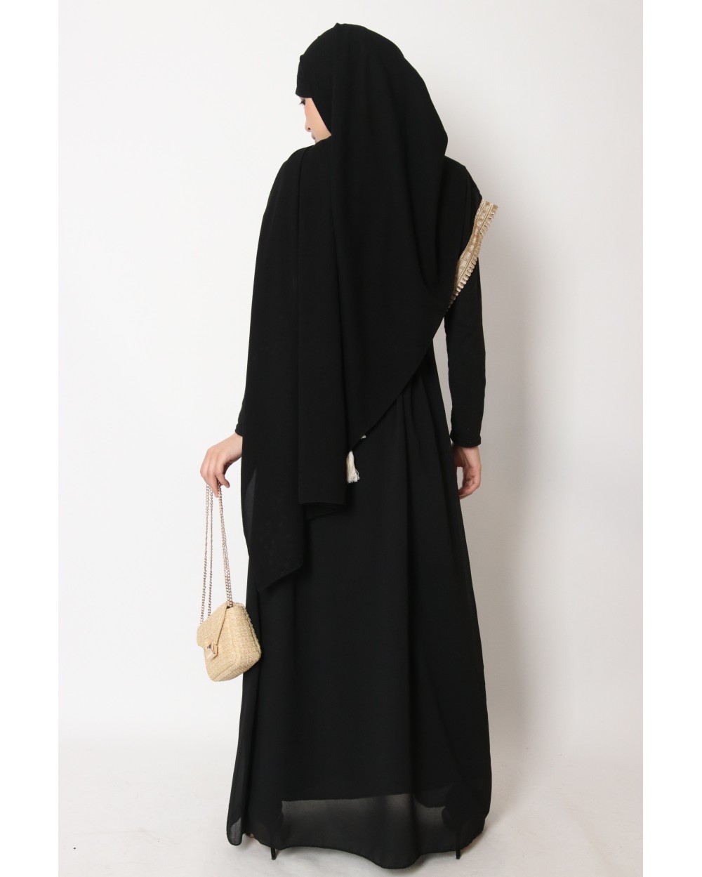 Sous robe en mousseline avec broderie et ceinture